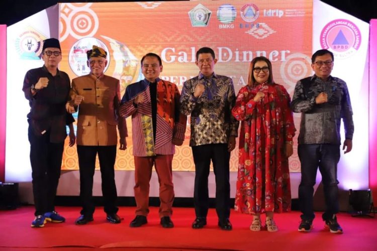 Peringati Hari Kesaktian Pancasila 2023, Ketua DPRD Sultra Bacakan Ikrar dalam Upacara