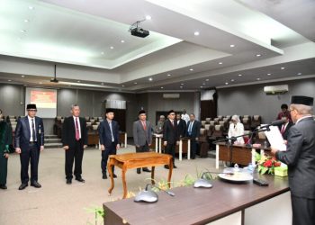 Sembilan Pejabat Non-Struktural Dilantik Rektor UHO