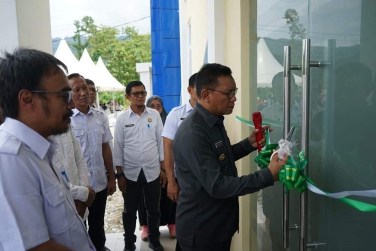 Pj Bupati Kolut, Dr. Ir. Sukanto Toding Resmikan Dua Kantor untuk Pelayanan Publik