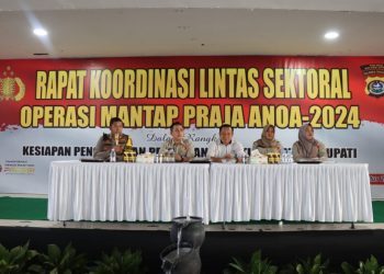 Pelepasan Kapolres Buteng Dihadiri Perwakilan Pj Bupati Buton Tengah
