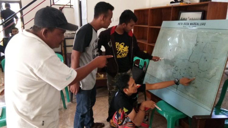 Masyarakat Kelurahan Lalowaru Terbantu dengan Inisiatif Mahasiswa FPIK UHO dalam Identifikasi Bencana Alam