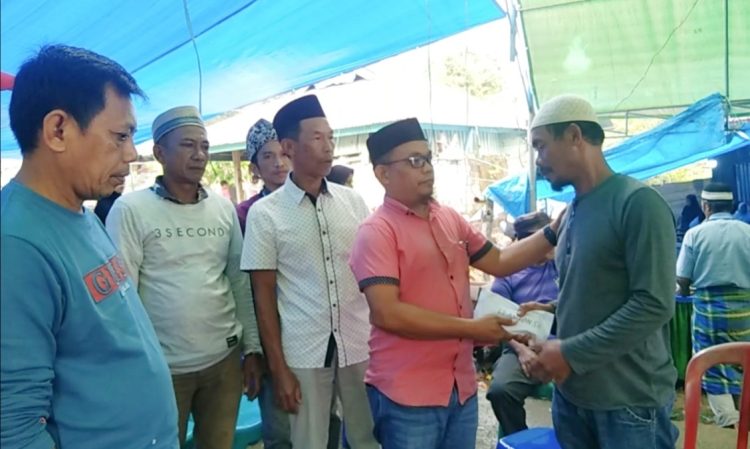 Peduli Sesama, H. Anton, SH., Salurkan Bantuan kepada Korban Kebakaran Rumah