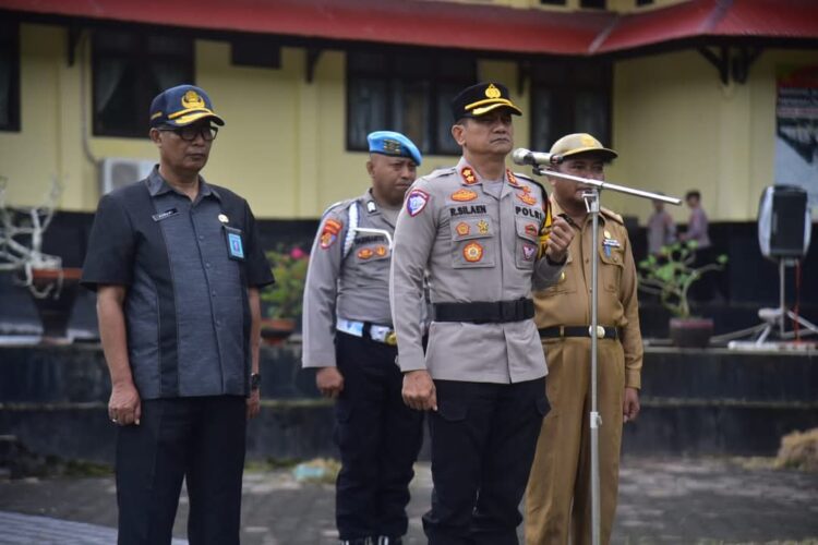 Sekda Buton Hadiri Apel Gelar Pasukan Operasi Ketupat Anoa Jelang Idul Fitri 2025