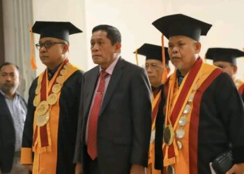 Wakil Gubernur Sultra Hadiri Wisuda UHO, Ajak Lulusan Berperan dalam Pembangunan Daerah