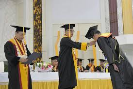 UHO Gelar Wisuda Gelombang Pertama 2025, Rektor UHO Prof. Armid: Awal Pengaplikasian Ilmu