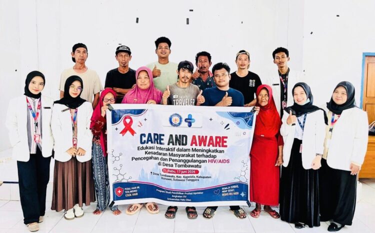 “Care and Aware”: Mahasiswa Profesi Apoteker UHO Edukasi Warga Desa Tombawatu tentang Pencegahan HIV